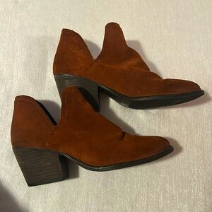 Steve Madden Women’s ‘Adelphie’ Style Ankle Booties Dark Copper Brown Size 8